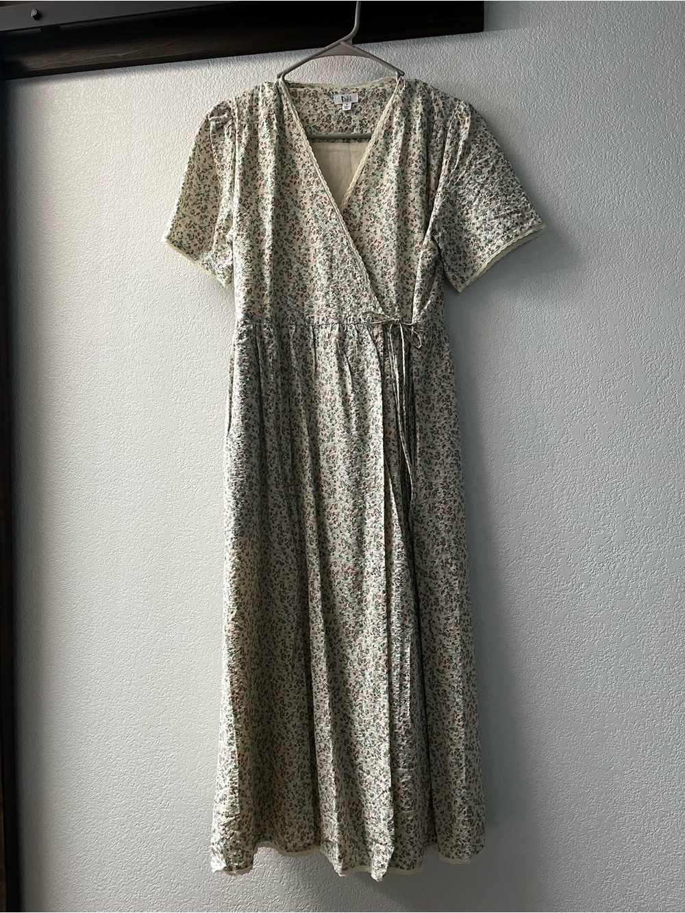 Dahl Clothing Floral Wrap Midi Dress